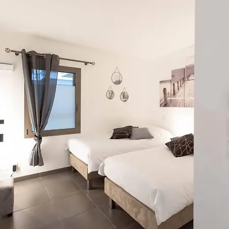 Apartment A7- 2 Bdr Sea & Mountain View - Ac, Parking, Pool & Terrace *