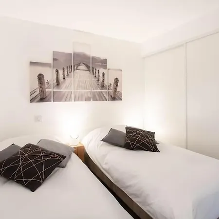Apartment A7- 2 Bdr Sea & Mountain View - Ac, Parking, Pool & Terrace