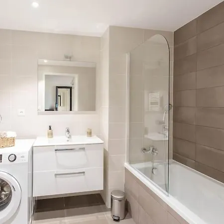 Apartment A7- 2 Bdr Sea & Mountain View - Ac, Parking, Pool & Terrace Antibes