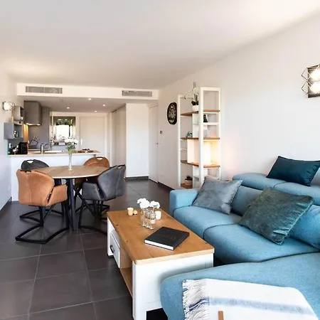 A7- 2 Bdr Sea & Mountain View - Ac, Parking, Pool & Terrace Apartment Antibes